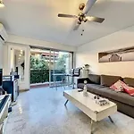 La Perle De Juan Les Pins 80m Des Plages Апартаменти Антіб